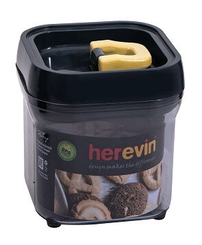 Контейнер Herevin Black and Yelow 0.7 л (161201-582)
