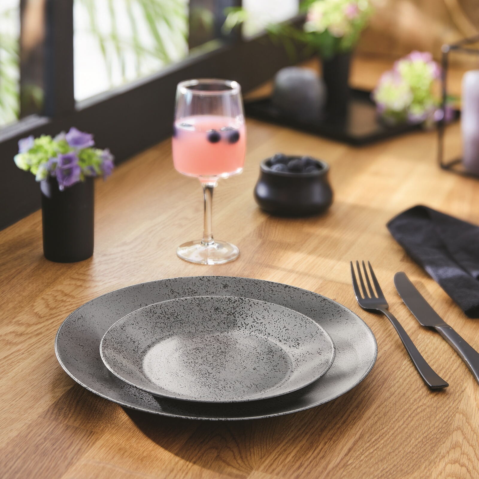 Тарілка десертна Luminarc Slate Black, 18 см - Зображення 6